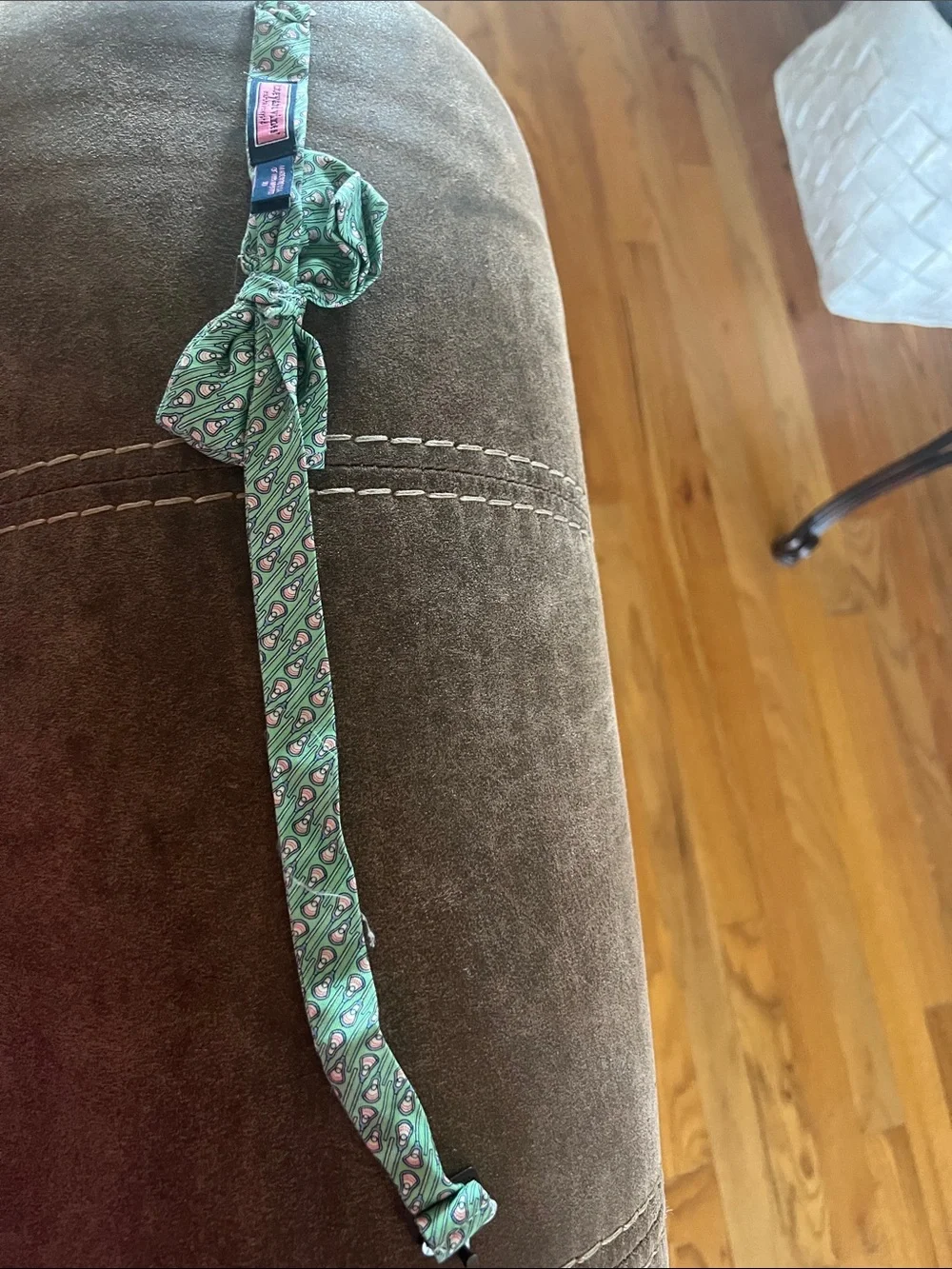 Vineyard Vines Mint Green and Pink Paisley Kids Tie